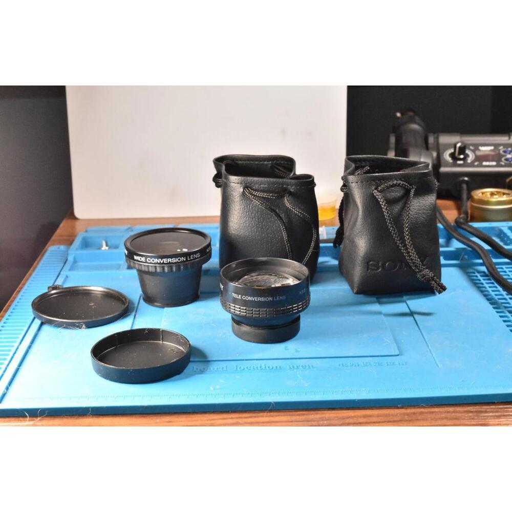 Sony Conversion Lenses - Wide 0.6x and Tele 2.0x 37mm - Caps - Pouches